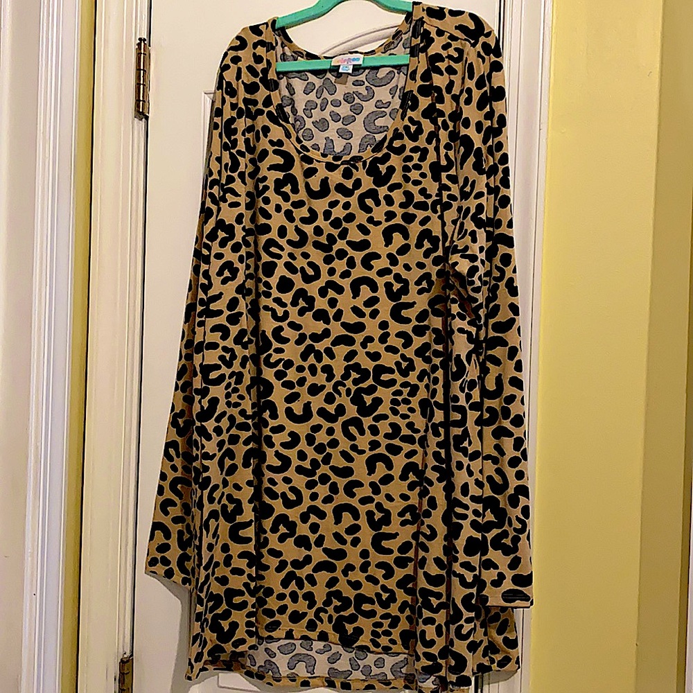 LulaRoe Leopard Print Long Sleeve Top